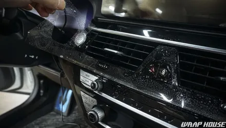BMW 5시리즈(G30) 실내 하이그로시 PPF 시공[김포실내PPF][랩하우스] / 김포시 양촌읍