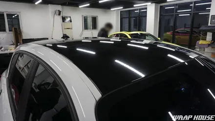 BMW 118D 루프스킨+스포일러 랩핑[랩하우스] / 김포시 양촌읍