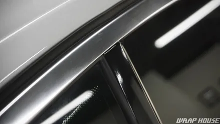 BMW 7시리즈(F01) B,C필러 블랙유광 랩핑시공[김포카스킨전문업체][랩하우스] / 김포시 양촌읍