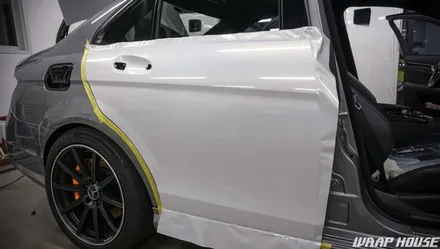 벤츠 C63 AMG 고스트 펄(홀로그램) 전체랩핑+그릴랩핑+커스텀 크롬데칼 시공[김포카스킨전문업체][랩하우스] / 김포시 양촌읍