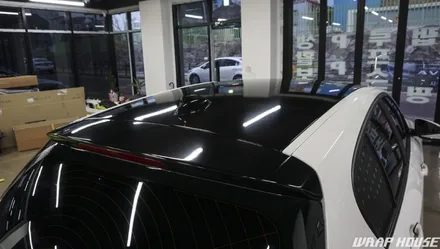 BMW 118D 루프스킨+스포일러 랩핑[랩하우스] / 김포시 양촌읍