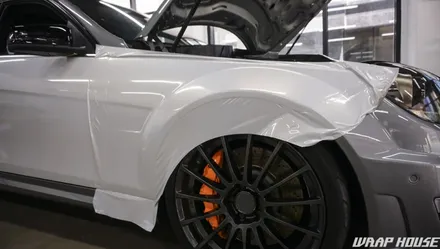 벤츠 C63 AMG 고스트 펄(홀로그램) 전체랩핑+그릴랩핑+커스텀 크롬데칼 시공[김포카스킨전문업체][랩하우스] / 김포시 양촌읍