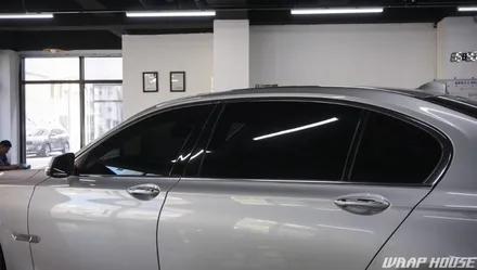 BMW 7시리즈(F01) B,C필러 블랙유광 랩핑시공[김포카스킨전문업체][랩하우스] / 김포시 양촌읍