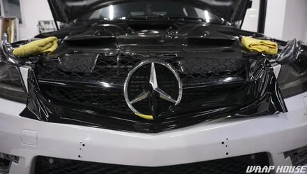 벤츠 C63 AMG 고스트 펄(홀로그램) 전체랩핑+그릴랩핑+커스텀 크롬데칼 시공[김포카스킨전문업체][랩하우스] / 김포시 양촌읍