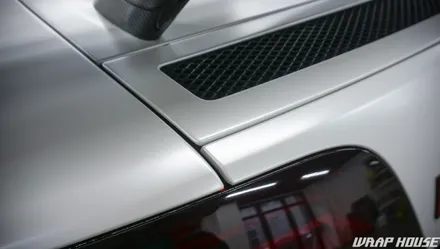 아우디 R8 V10 플러스 사틴 펄화이트 전체랩핑 시공[김포랩핑][랩하우스] / 김포시 양촌읍