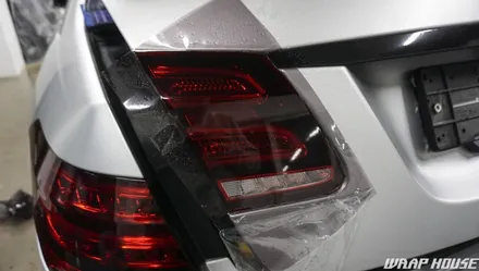 벤츠 E63 AMG 사틴 화이트 알루미늄(사틴실버) 전체랩핑[김포 카스킨 전문업체][랩하우스] / 김포시 양촌읍