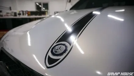 벤츠 C63 AMG 고스트 펄(홀로그램) 전체랩핑+그릴랩핑+커스텀 크롬데칼 시공[김포카스킨전문업체][랩하우스] / 김포시 양촌읍
