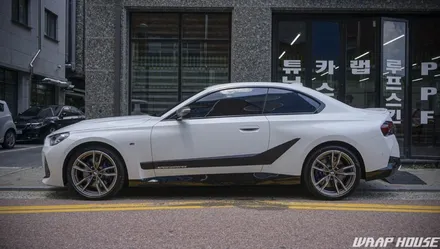 BMW 240I M퍼포먼스 사이드데칼 시공[김포랩핑][랩하우스] / 김포시 양촌읍
