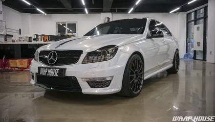 벤츠 C63 AMG 고스트 펄(홀로그램) 전체랩핑+그릴랩핑+커스텀 크롬데칼 시공[김포카스킨전문업체][랩하우스] / 김포시 양촌읍