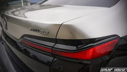 BMW I7 고광택 듀오톤랩핑과 크롬죽이기 작업![김포랩핑][랩하우스] / 김포시 양촌읍