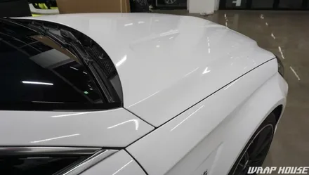 벤츠 CLS 63AMG 유광화이트 전체랩핑+포인트랩핑 시공[김포 카스킨 전문점][랩하우스] / 김포시 양촌읍