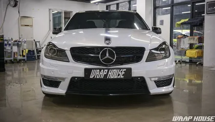 벤츠 C63 AMG 고스트 펄(홀로그램) 전체랩핑+그릴랩핑+커스텀 크롬데칼 시공[김포카스킨전문업체][랩하우스] / 김포시 양촌읍