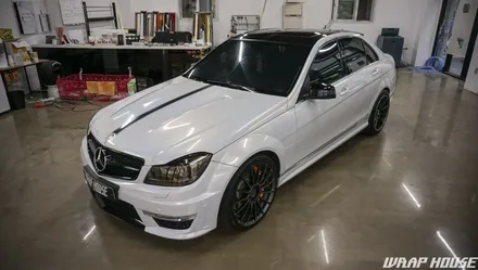 벤츠 C63 AMG 고스트 펄(홀로그램) 전체랩핑+그릴랩핑+커스텀 크롬데칼 시공[김포카스킨전문업체][랩하우스] / 김포시 양촌읍