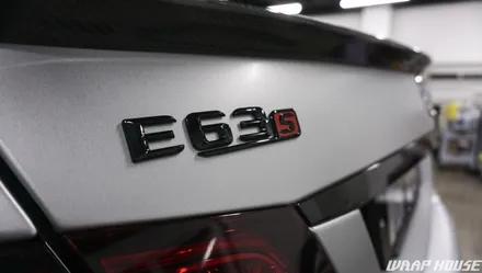 벤츠 E63 AMG 사틴 화이트 알루미늄(사틴실버) 전체랩핑[김포 카스킨 전문업체][랩하우스] / 김포시 양촌읍