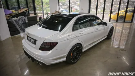벤츠 C63 AMG 고스트 펄(홀로그램) 전체랩핑+그릴랩핑+커스텀 크롬데칼 시공[김포카스킨전문업체][랩하우스] / 김포시 양촌읍
