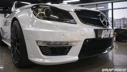 벤츠 C63 AMG 고스트 펄(홀로그램) 전체랩핑+그릴랩핑+커스텀 크롬데칼 시공[김포카스킨전문업체][랩하우스] / 김포시 양촌읍