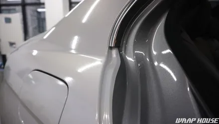 벤츠 C63 AMG 고스트 펄(홀로그램) 전체랩핑+그릴랩핑+커스텀 크롬데칼 시공[김포카스킨전문업체][랩하우스] / 김포시 양촌읍