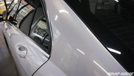 벤츠 C63 AMG 고스트 펄(홀로그램) 전체랩핑+그릴랩핑+커스텀 크롬데칼 시공[김포카스킨전문업체][랩하우스] / 김포시 양촌읍