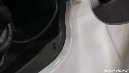 벤츠 C63 AMG 고스트 펄(홀로그램) 전체랩핑+그릴랩핑+커스텀 크롬데칼 시공[김포카스킨전문업체][랩하우스] / 김포시 양촌읍