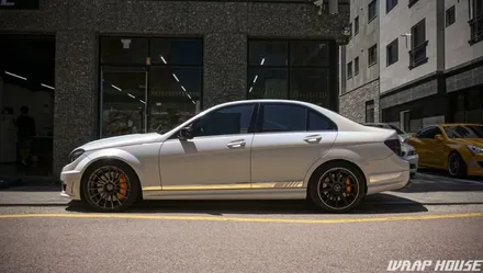 벤츠 C63 AMG 고스트 펄(홀로그램) 전체랩핑+그릴랩핑+커스텀 크롬데칼 시공[김포카스킨전문업체][랩하우스] / 김포시 양촌읍
