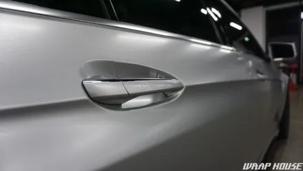 벤츠 E63 AMG 사틴 화이트 알루미늄(사틴실버) 전체랩핑[김포 카스킨 전문업체][랩하우스] / 김포시 양촌읍