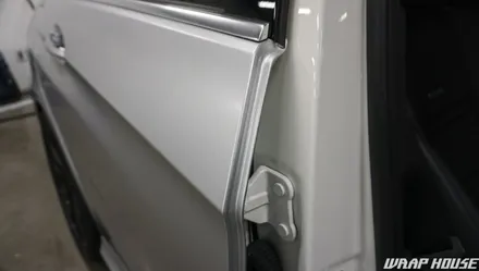 벤츠 E63 AMG 사틴 화이트 알루미늄(사틴실버) 전체랩핑[김포 카스킨 전문업체][랩하우스] / 김포시 양촌읍
