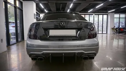 벤츠 C63 AMG 고스트 펄(홀로그램) 전체랩핑+그릴랩핑+커스텀 크롬데칼 시공[김포카스킨전문업체][랩하우스] / 김포시 양촌읍