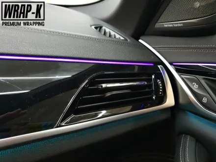 BMW 5시리즈 g30 530i 핸들까지 포함한 실내 카본랩핑 / 경기 고양 덕양