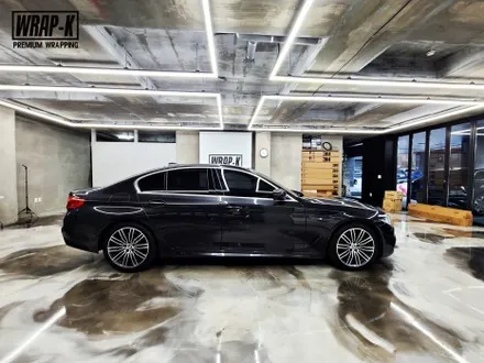 원흥 bmw 5시리즈 530i 크롬죽이기 랩핑 시공 / 고양 덕양구