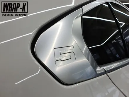 BMW 5시리즈 G60 G30 크롬죽이기 랩핑 화이트 & 블랙은 늘 옳다! / 경기 고양 덕양