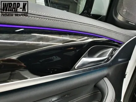BMW 5시리즈 g30 530i 핸들까지 포함한 실내 카본랩핑 / 경기 고양 덕양