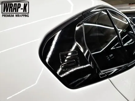 BMW 5시리즈 G60 G30 크롬죽이기 랩핑 화이트 & 블랙은 늘 옳다! / 경기 고양 덕양