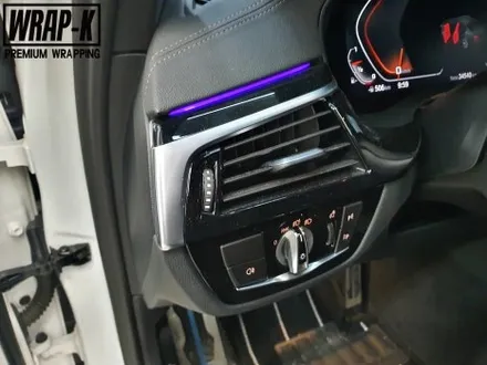 BMW 5시리즈 g30 530i 핸들까지 포함한 실내 카본랩핑 / 경기 고양 덕양