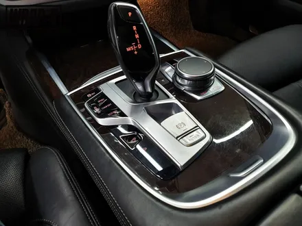 BMW 750Li 실내랩핑은 고양 덕양구 랩핑 랩케이에서 완성 / 경기 고양 덕양