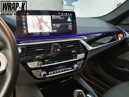 BMW 5시리즈 g30 530i 핸들까지 포함한 실내 카본랩핑 / 경기 고양 덕양