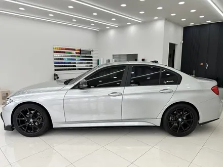 울산자동차랩핑 BMW 320i 사틴블랙 전체랩핑 시공기 / 울산 반구동