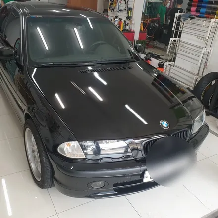 제주래퍼샵 BMW 325i 본넷 시공 / 제주시 오라일동