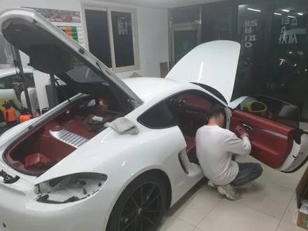제주자동차랩핑  포르쉐 카이맨 전체랩핑 시공! 제주래퍼샵 / 제주시 오라일동