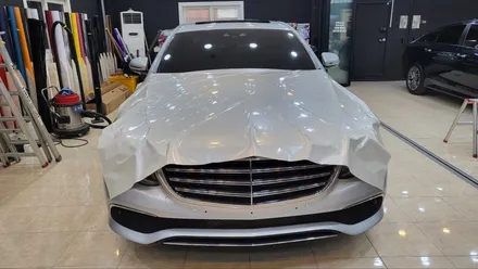 벤츠 E220d 진주펄 화이트 전체랩핑으로 고급지게 변신! / 화성, 동탄, 용인, 오산