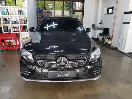 [랩샵]수원랩핑 벤츠GLC43AMG 사이드미러랩핑 벤츠사이드미러랩핑 GLC사이드미러랩핑 포인트랩핑 부분랩핑 / 수원시 영통구 이의동