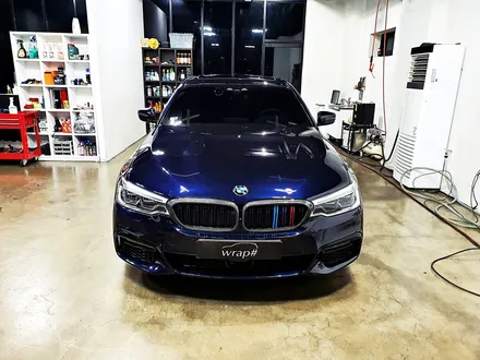 [랩샵][수원랩핑] BMW G30 520D 크롬죽이기+휀다덕트랩핑 포인트랩핑 눈썹몰딩랩핑 창문몰딩랩핑 윈도우몰딩랩핑 / 수원시 영통구 이의동