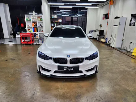 [랩샵][수원랩핑] BMW M4 F82 포인트랩핑 그릴랩핑 / 수원시 영통구 이의동