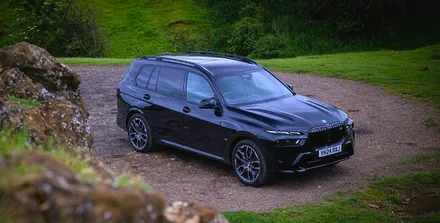 수원 광교 동탄 랩핑 BMW X7 스포츠 크롬죽이기 크롬딜리트 출장시공 윈도우몰딩 도어하단 블랙유광 / 수원시 영통구 이의동