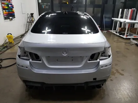 [랩샵]수원랩핑 BMW 528I전체랩핑 화이트골드스파클랩핑 5시리즈랩핑 520D전체랩핑 BMW전체랩핑 전체랩핑제거 랩핑제거 / 수원시 영통구 이의동