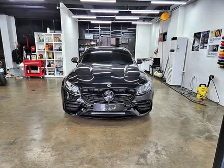 [랩샵][수원랩핑] 벤츠 E63AMG 크롬죽이기 크롬딜리트 / 수원시 영통구 이의동