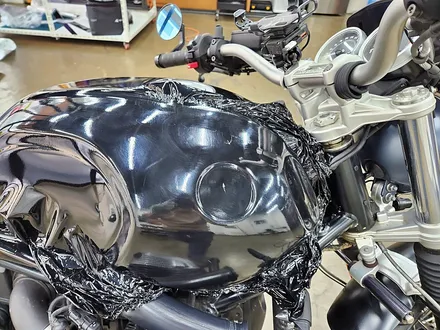 [랩샵][수원랩핑] BMW R NINET 기름탱크랩핑 / 수원시 영통구 이의동