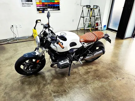 [랩샵][수원랩핑] BMW RNINE T 기름탱크랩핑 / 수원시 영통구 이의동