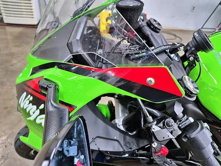 수원 광교 가와사키 닌자 ZX6R 바이크 오토바이 레이싱 방탄 데칼 실사인쇄 포인트 랩핑 / 수원시 영통구 이의동