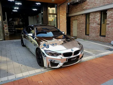 [랩샵]수원랩핑 BMW M4실버크롬랩핑 BMW크롬랩핑 랩핑보수 크롬랩핑포수 포인트랩핑 부분랩핑 오토바이랩핑 오토바이PPF 유리막코팅 신차유리막코팅 / 수원시 영통구 이의동