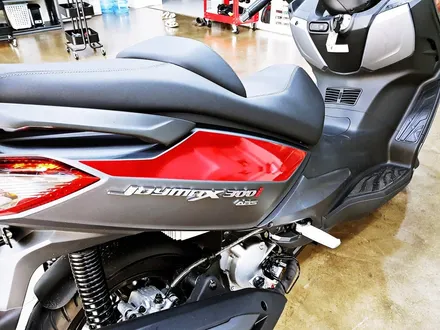 [랩샵][수원랩핑]SYM JOYMAX300랩핑 오토바이랩핑 크롬랩핑 / 수원시 영통구 이의동
